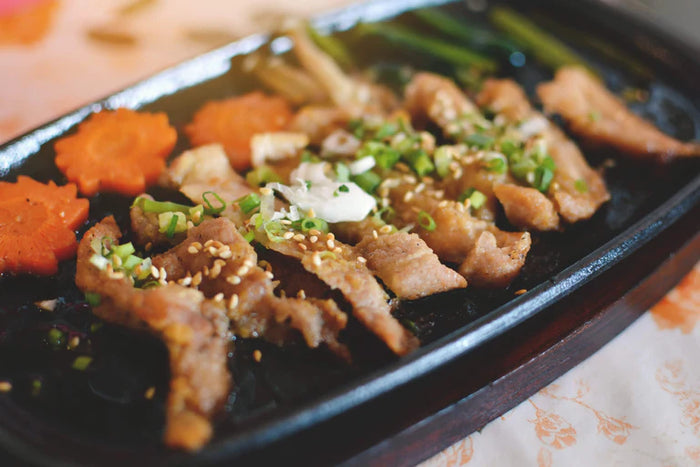 Steak in Lettuce Rolls